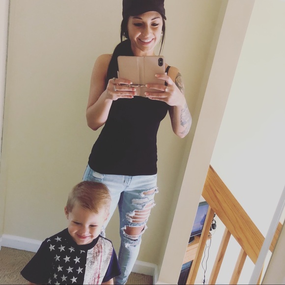 Meet your Posher, Kasey - Picture 1 of 1